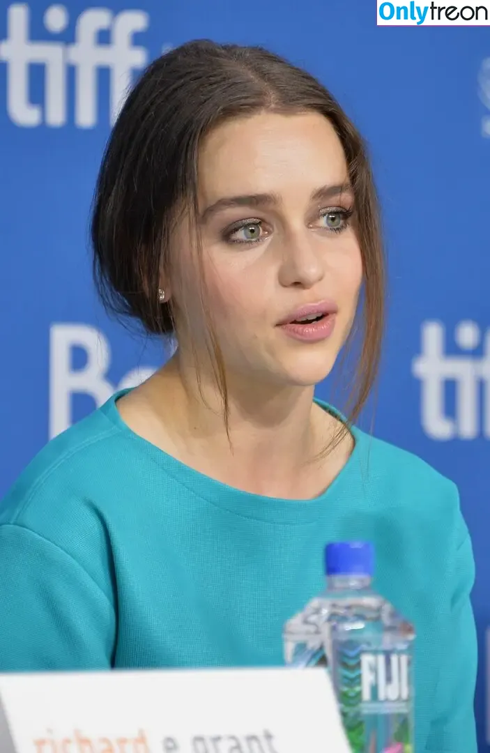 Emilia Clarke nude photo #1020 (clarkeyxo / emilia_clarke / emiliaclarke)