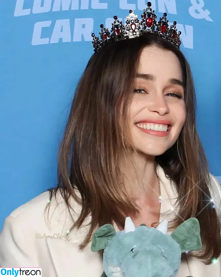Emilia Clarke nude photo #1061 (clarkeyxo / emilia_clarke / emiliaclarke)