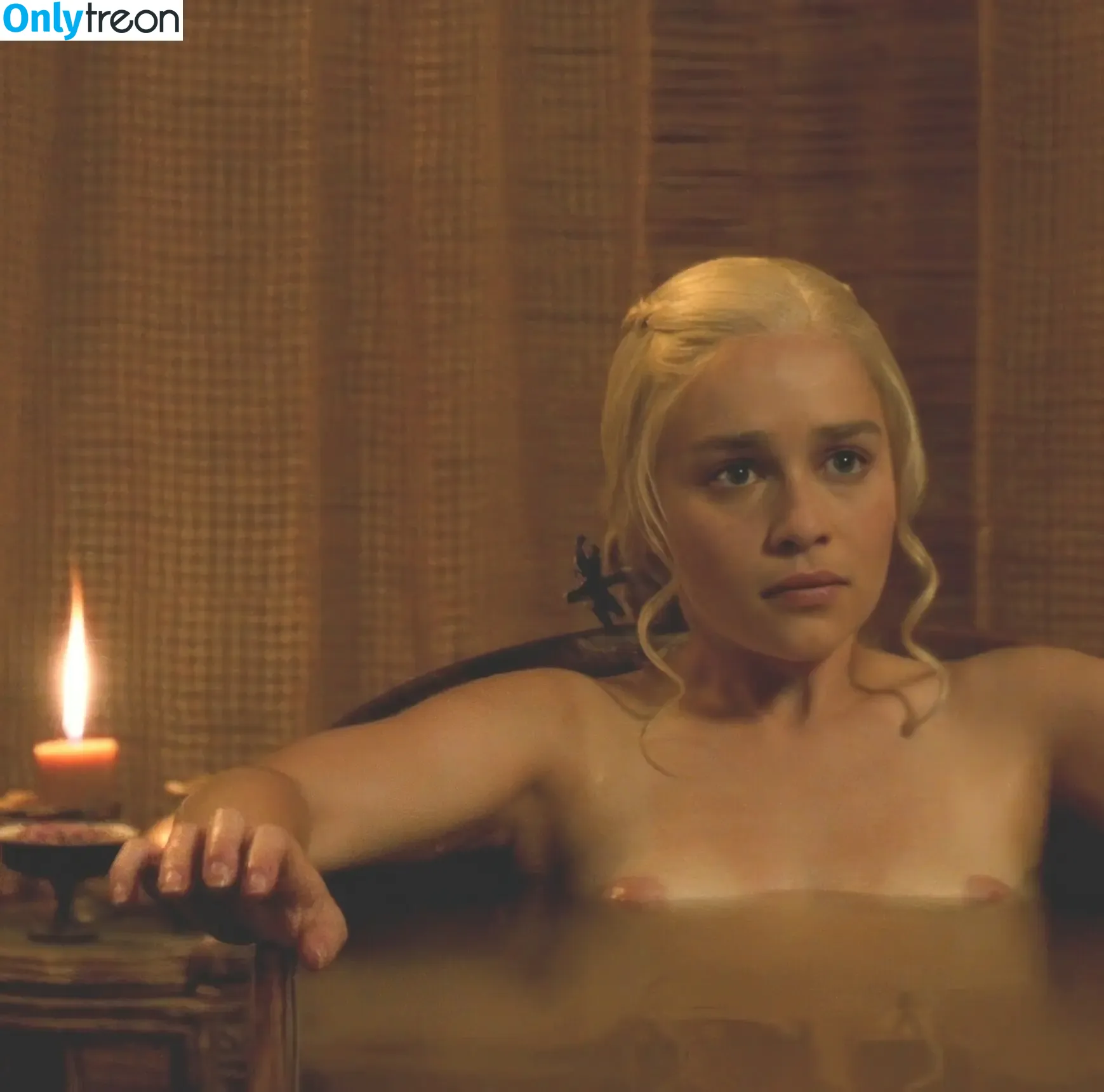 Emilia Clarke nude photo #1180 (clarkeyxo / emilia_clarke / emiliaclarke)