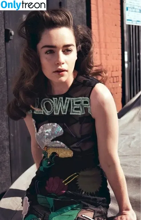 Emilia Clarke nude photo #1258 (clarkeyxo / emilia_clarke / emiliaclarke)