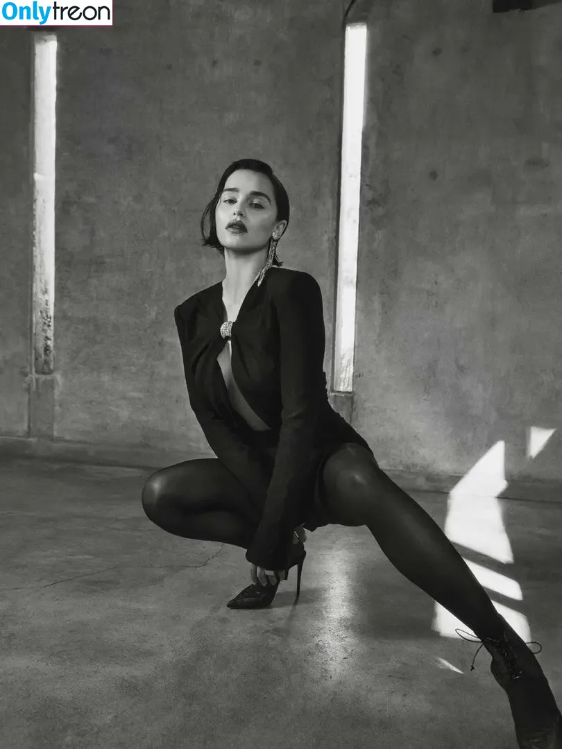 Emilia Clarke nude photo #1272 (clarkeyxo / emilia_clarke / emiliaclarke)