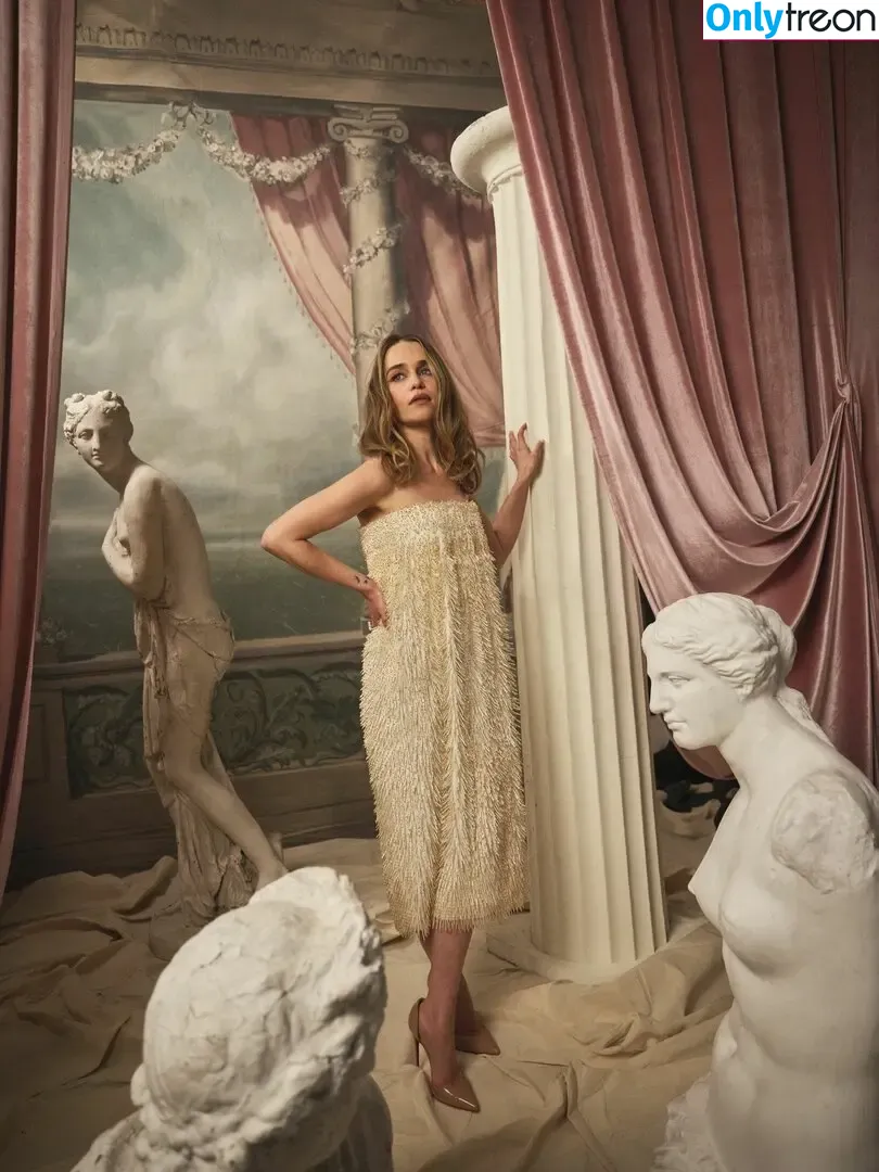 Emilia Clarke nude photo #1331 (clarkeyxo / emilia_clarke / emiliaclarke)