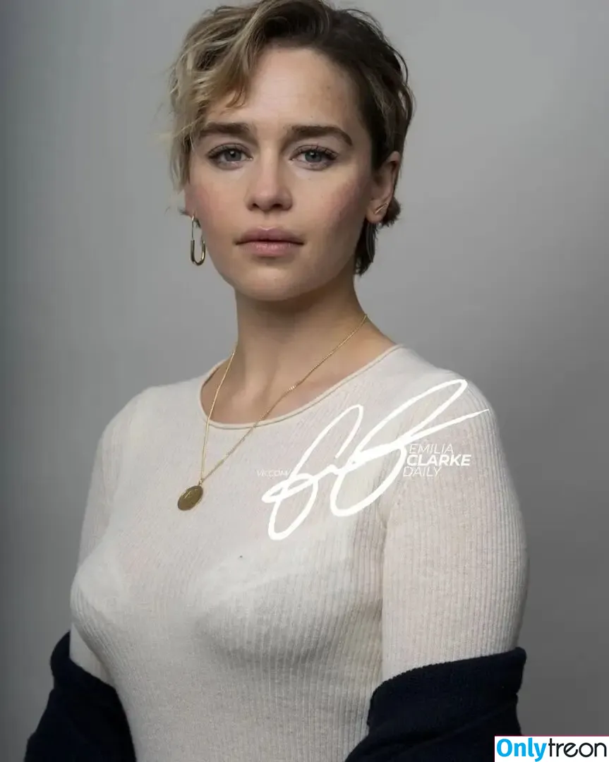 Emilia Clarke nude photo #1333 (clarkeyxo / emilia_clarke / emiliaclarke)