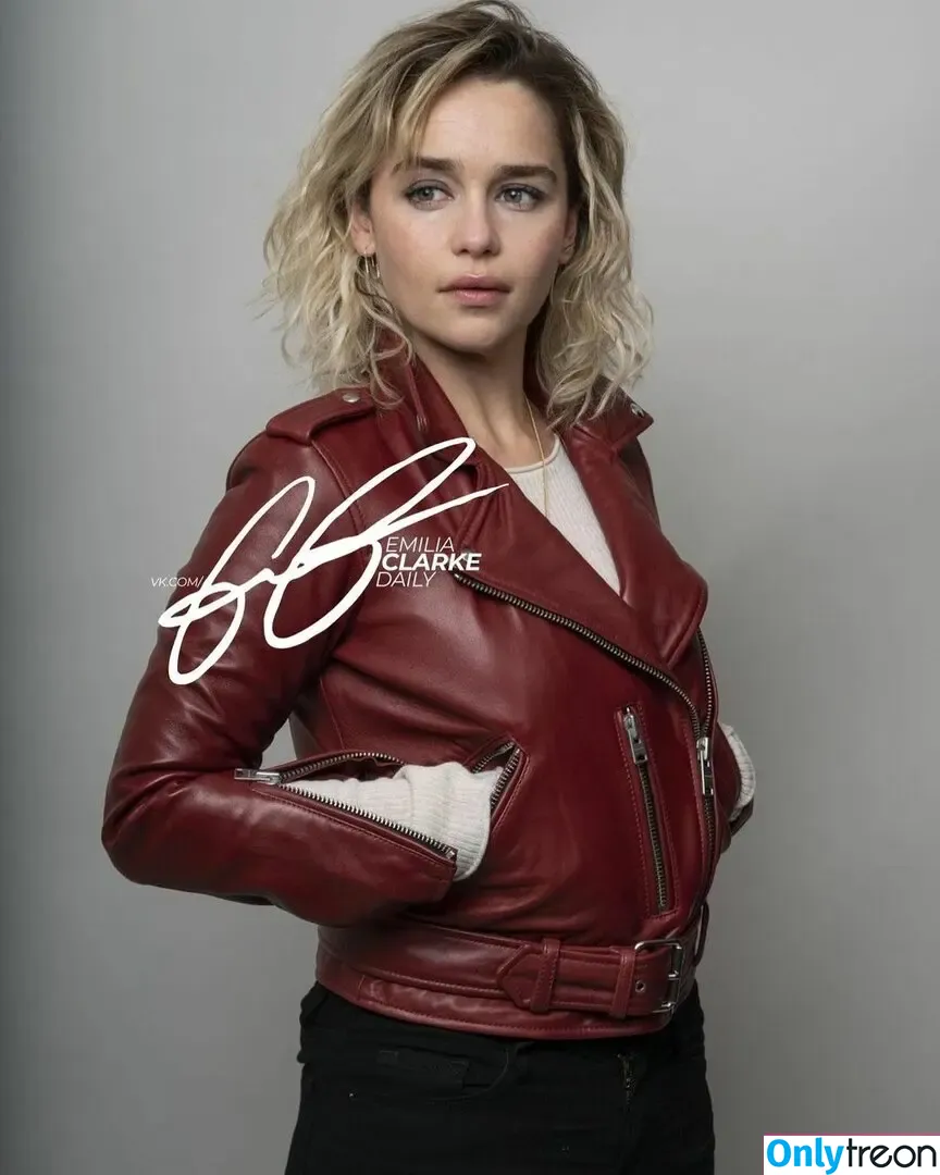 Emilia Clarke nude photo #1345 (clarkeyxo / emilia_clarke / emiliaclarke)