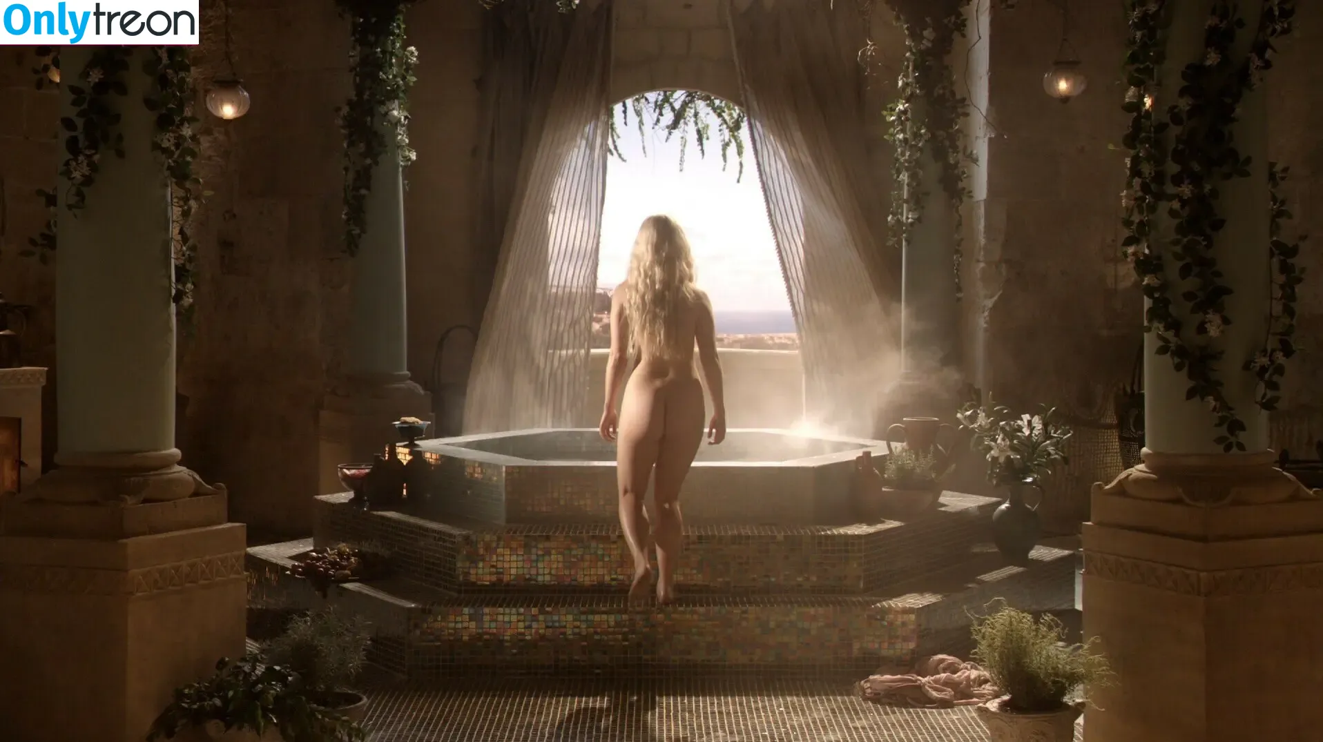Emilia Clarke nude photo #1471 (clarkeyxo / emilia_clarke / emiliaclarke)