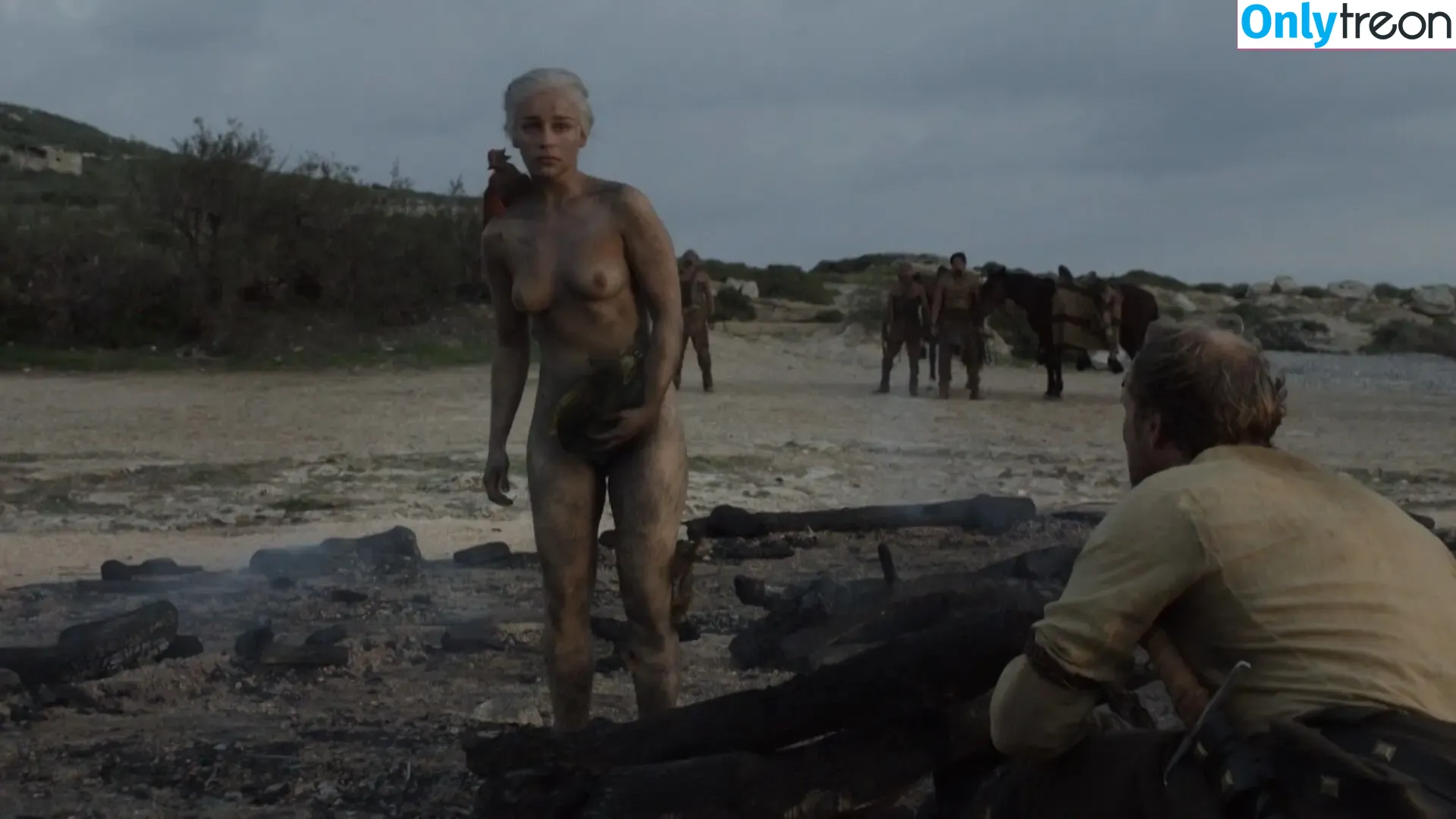 Emilia Clarke nude photo #1605 (clarkeyxo / emilia_clarke / emiliaclarke)