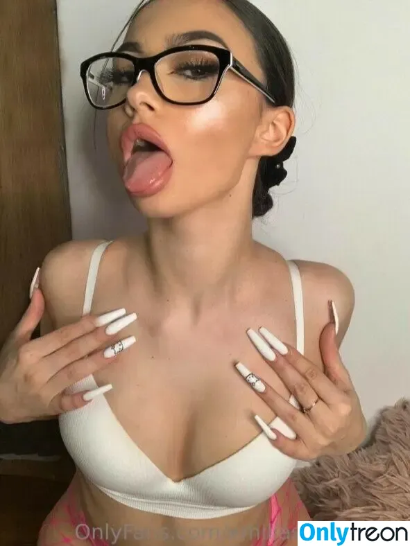 Emilia Szymańska nude photo #0010 (Emiliaszymanska)
