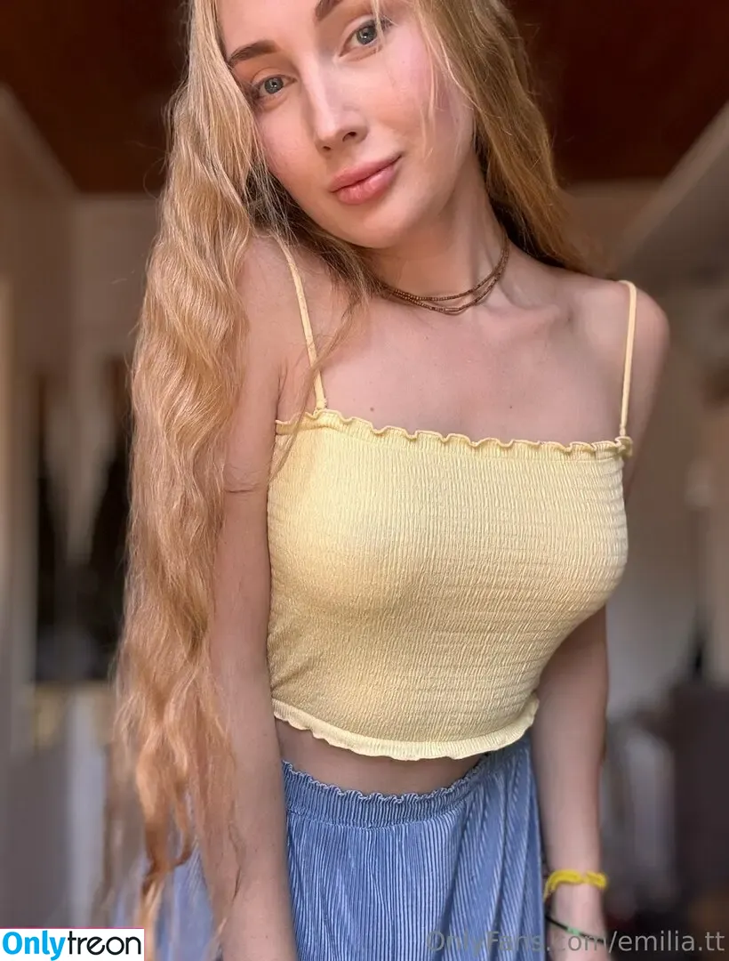 emilia.tt nude photo #0112 (emiliaa.tt)