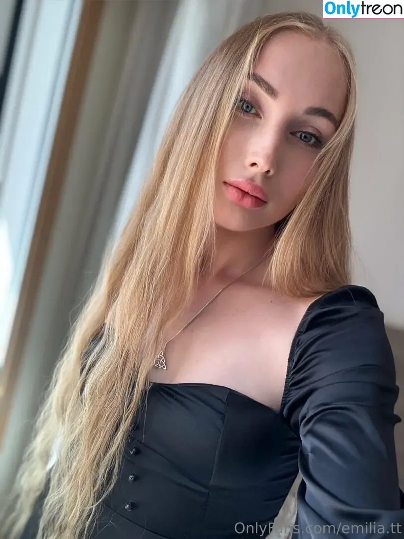 emilia.tt nude photo #0116 (emiliaa.tt)