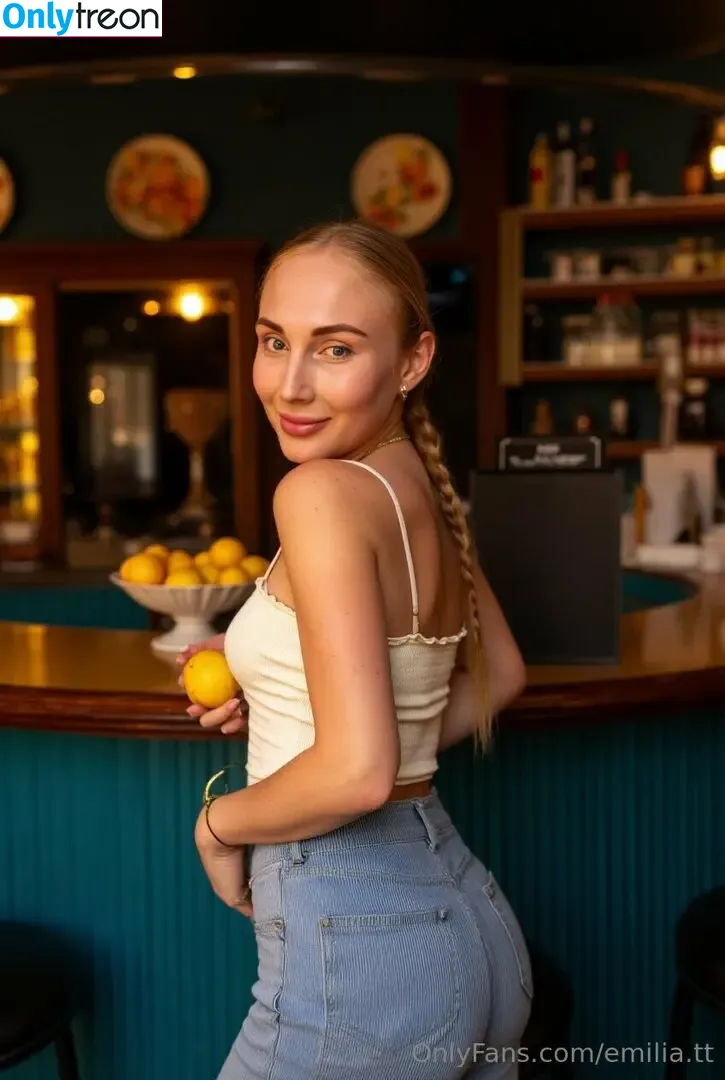 emilia.tt nude photo #0122 (emiliaa.tt)