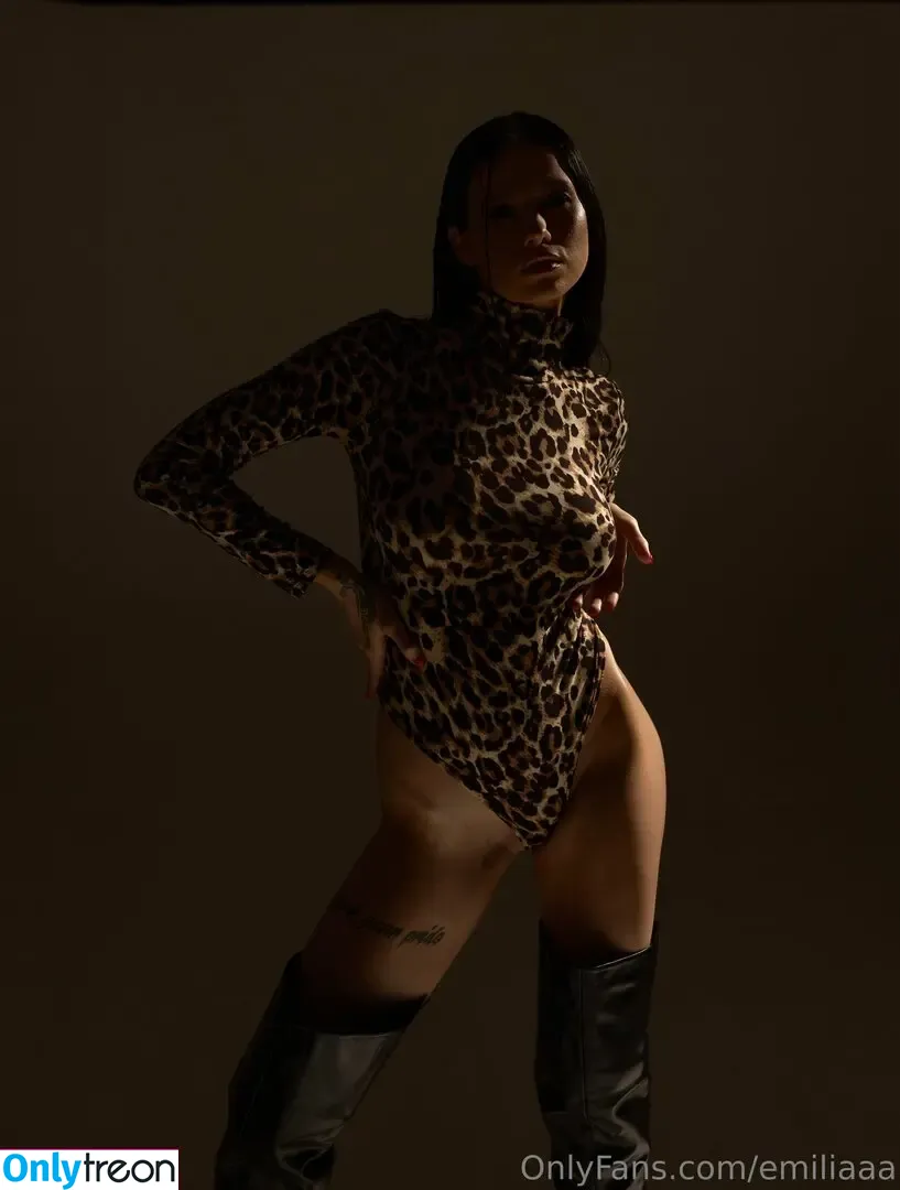 EmiliAAA nude photo #0059 (EmiliAAA)