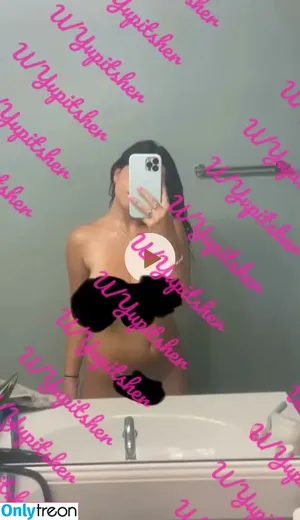 emilieerusso / emilierrusso nude photo #0002