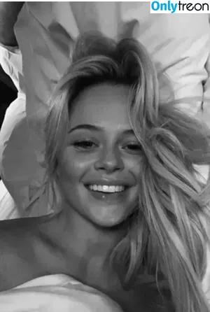 Emily Atack / emilyatack nude photo #0068
