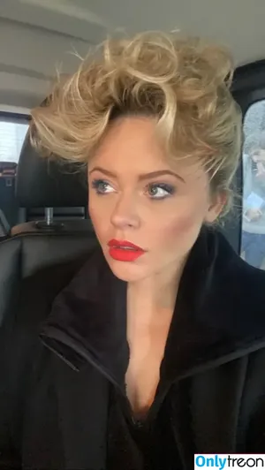 Emily Atack / emilyatack nude photo #0382