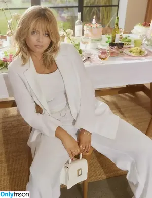 Emily Atack / emilyatack nude photo #0412