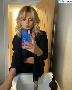 Emily Atack / emilyatack nude photo #0447