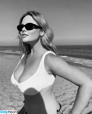 Emily Atack / emilyatack nude photo #0625