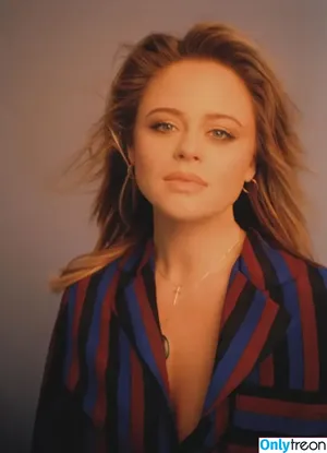 Emily Atack / emilyatack nude photo #0651