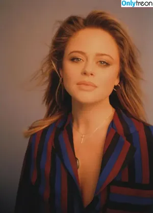 Emily Atack / emilyatack nude photo #0654