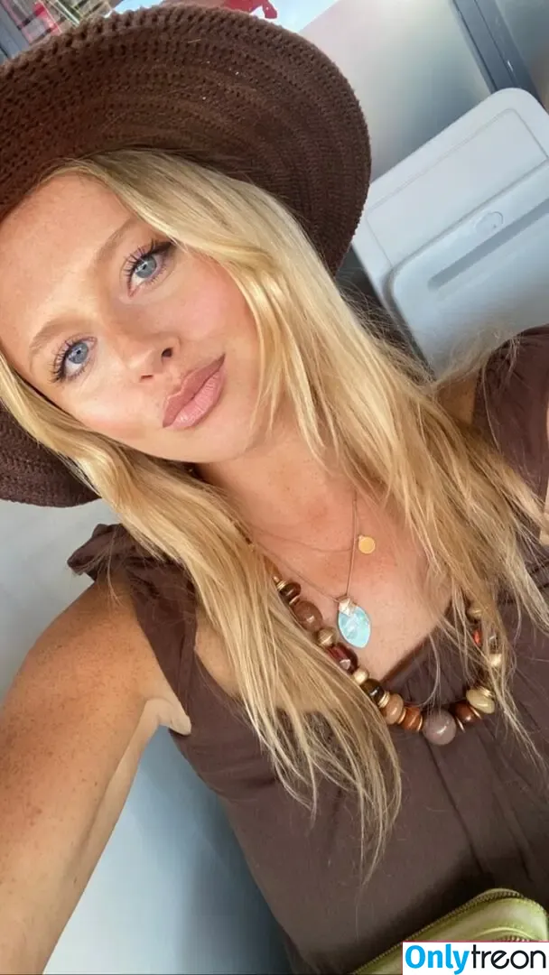 Emily Atack nude photo #0949 (emilyatack)