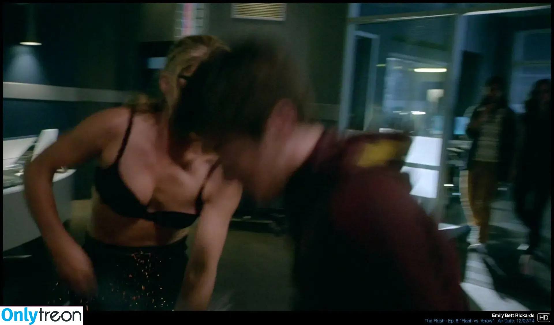 Emily Bett Rickards nude photo #0156 (emilybett)