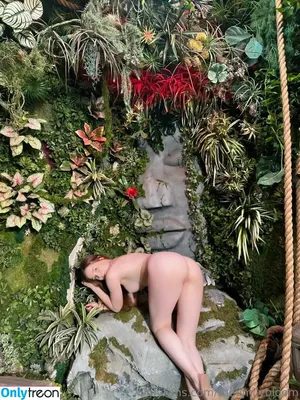 Emily Bloom / emilybloomshow / theemilybloom nude photo #3390