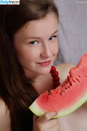 Emily Bloom / emilybloomshow / theemilybloom nude photo #4946