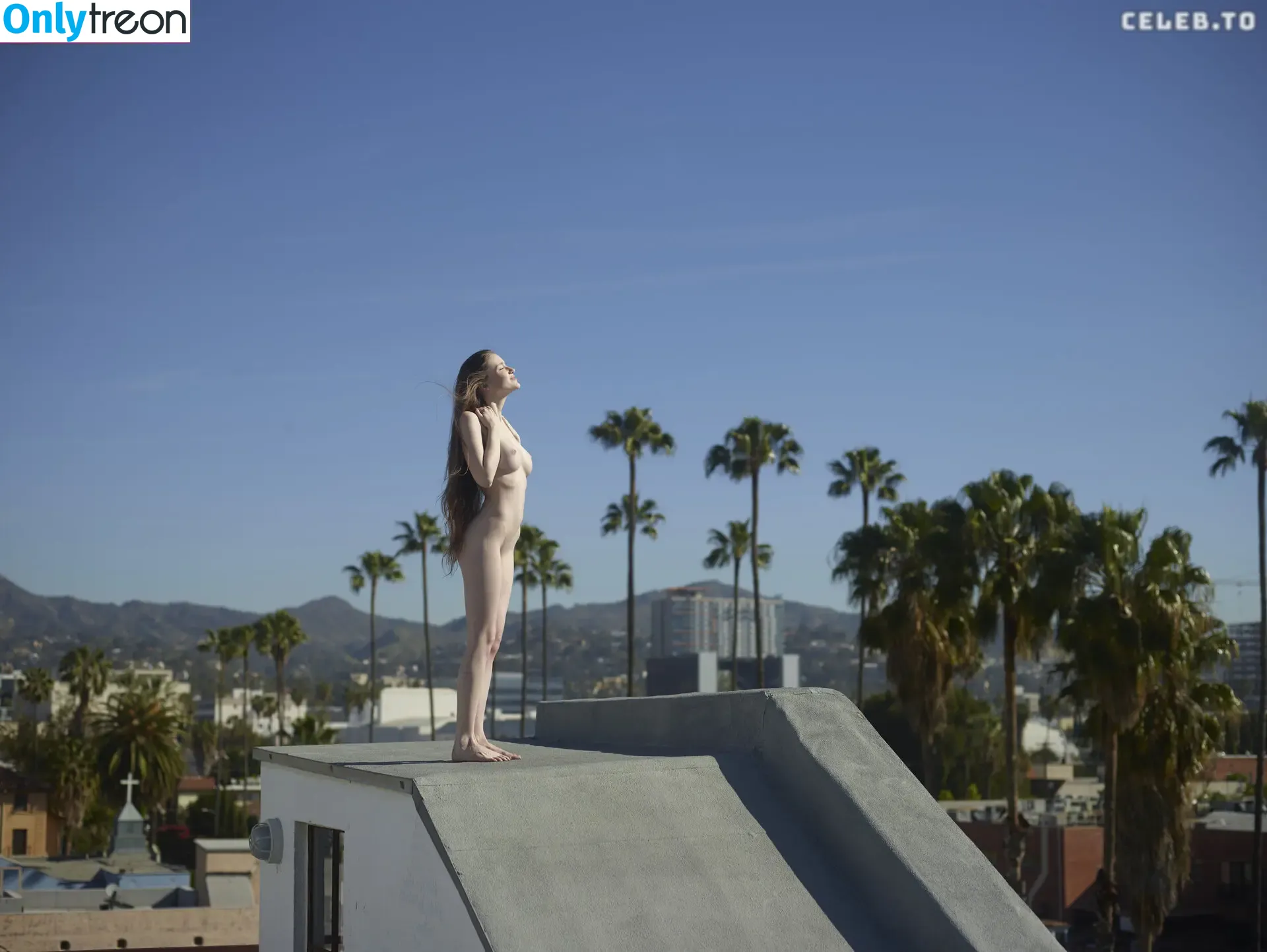 Emily Bloom nude photo #4784 (emilybloomshow / theemilybloom)