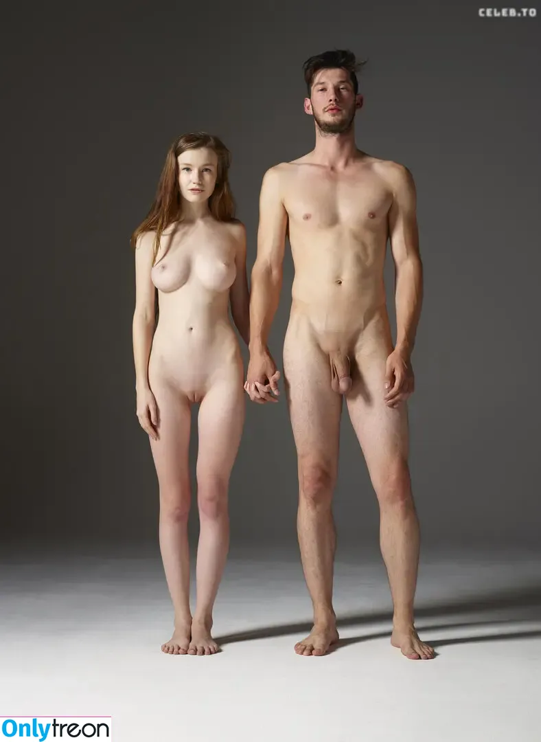 Emily Bloom nude photo #4868 (emilybloomshow / theemilybloom)