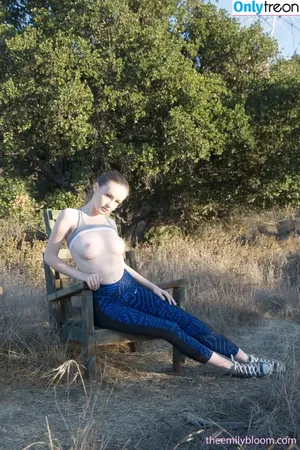 Emily Bloom / emilybloomshow / theemilybloom nude photo #5282