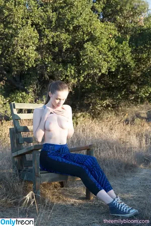 Emily Bloom / emilybloomshow / theemilybloom nude photo #5311