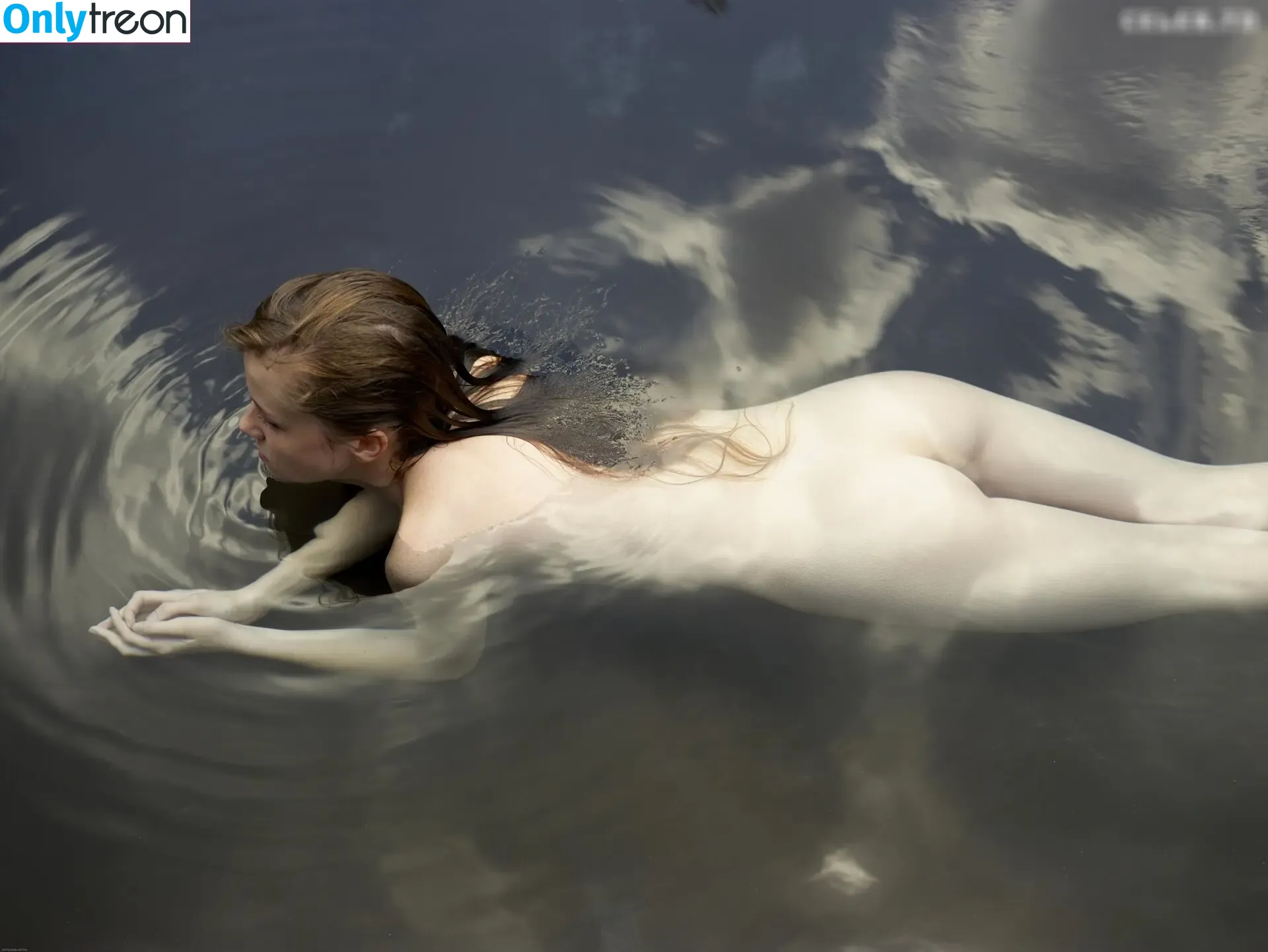 Emily Bloom nude photo #5749 (emilybloomshow / theemilybloom)