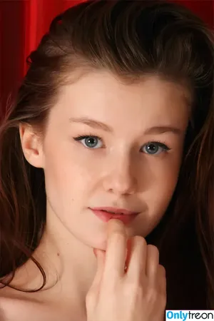 Emily Bloom / emilybloomshow / theemilybloom nude photo #6002