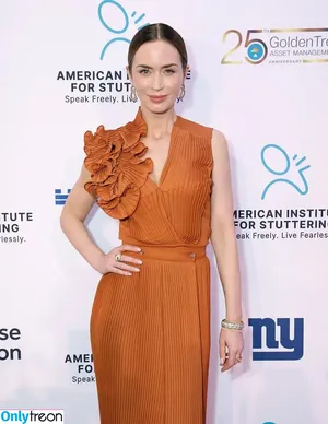Emily Blunt / _emily_blunt_ nude photo #0729