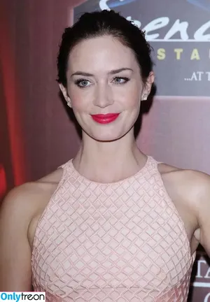 Emily Blunt / _emily_blunt_ nude photo #0747