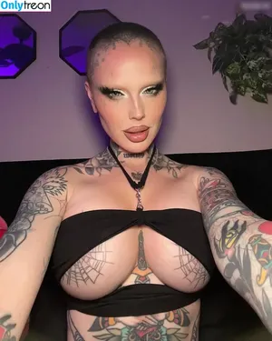  nude photo #0008