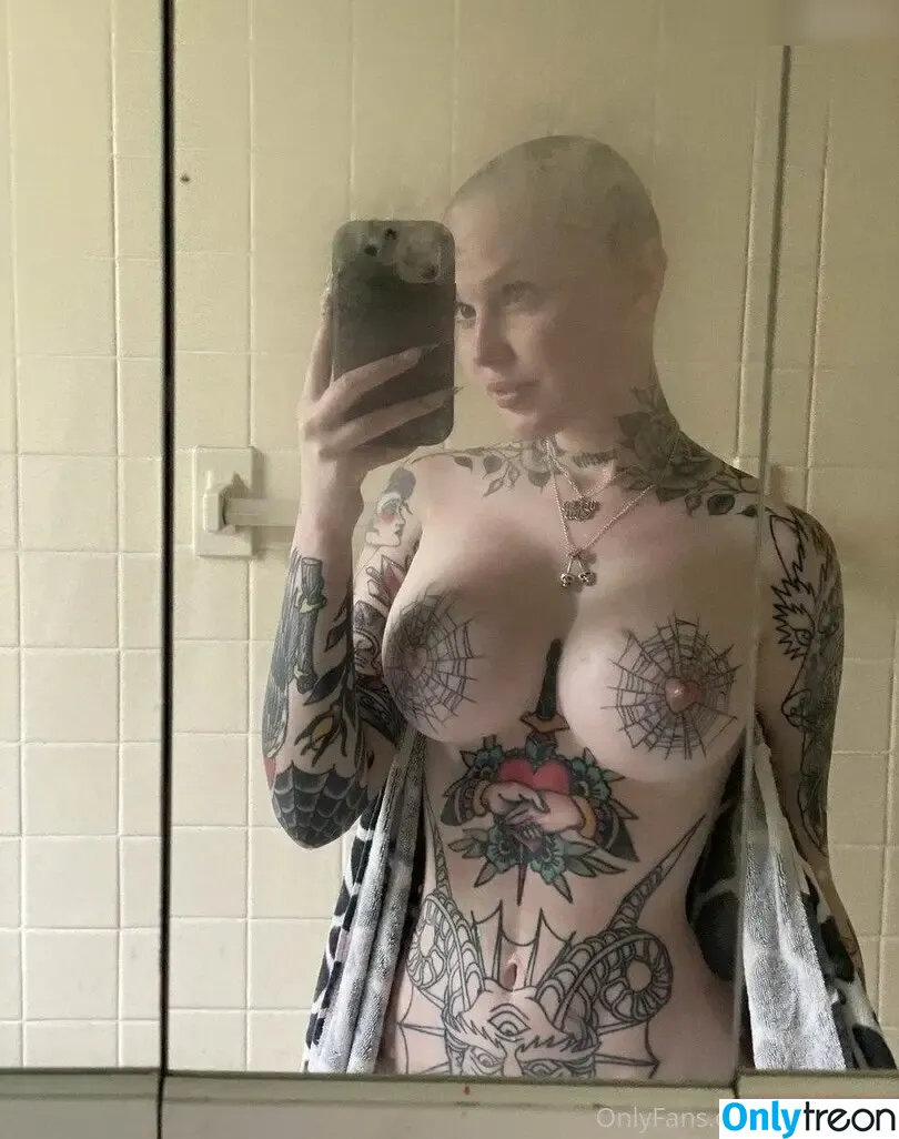 Emily Boring nude photo #0012 (Emily Boring)