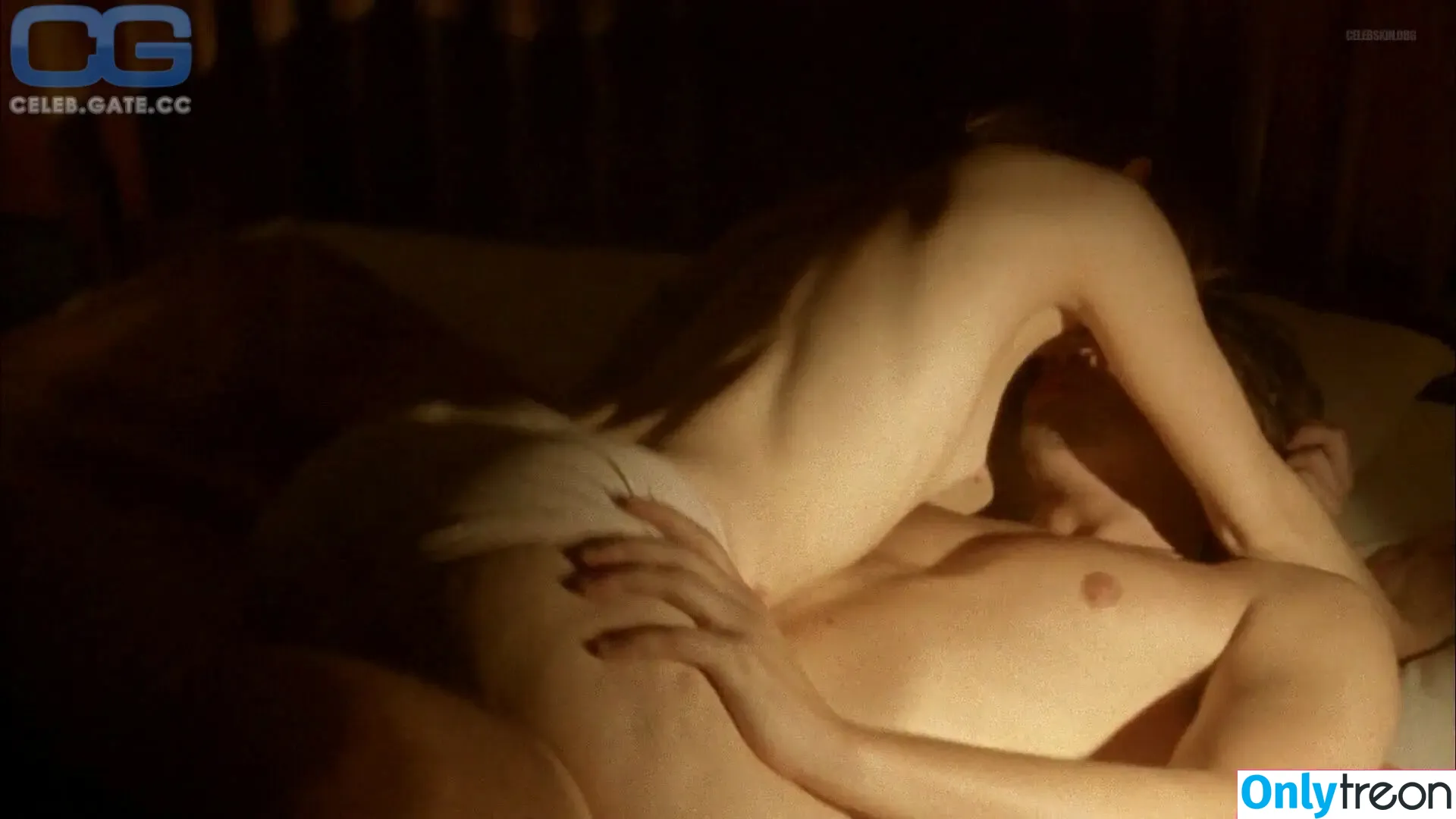 Emily Browning nude photo #0209 (emilyjanebrowning)