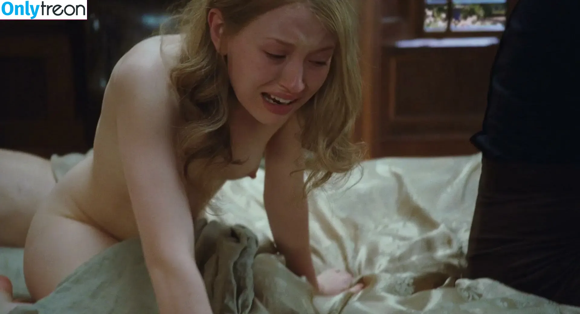 Emily Browning nude photo #0221 (emilyjanebrowning)
