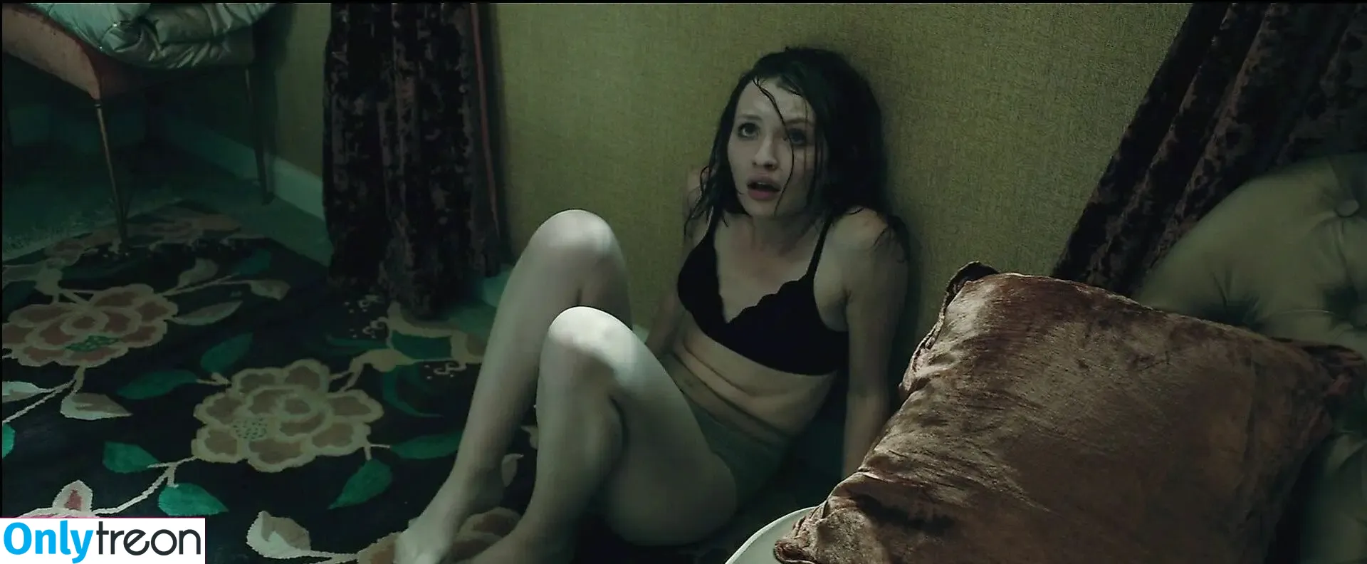 Emily Browning nude photo #0226 (emilyjanebrowning)