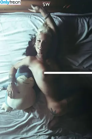 Emily Endorfin Pony / emilyendorfinpony nude photo #0002
