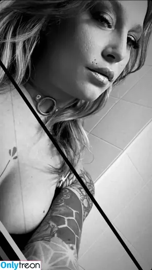 Emily Endorfin Pony / emilyendorfinpony nude photo #0008