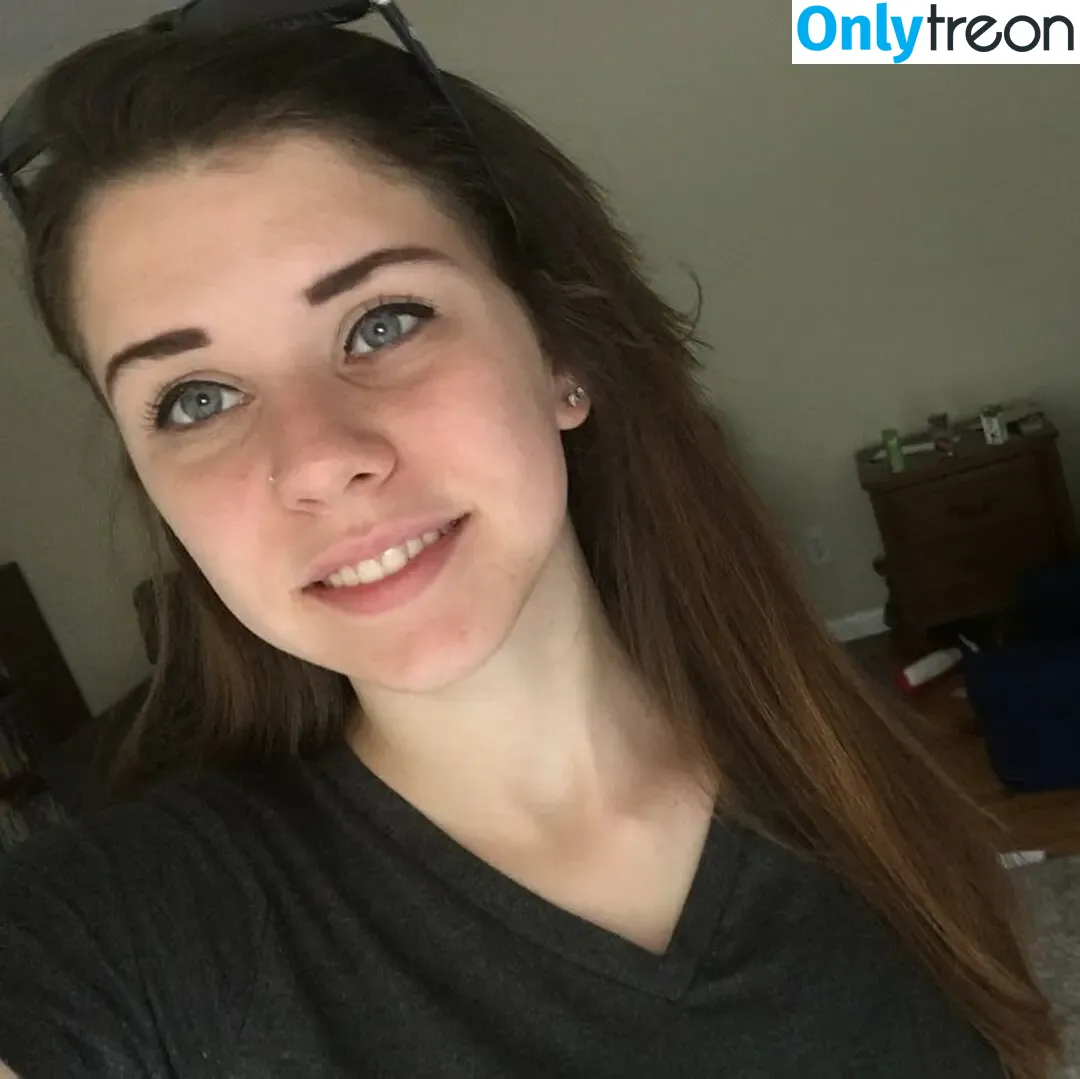 Emily Giangaspro nude photo #0013 (zen_emily)