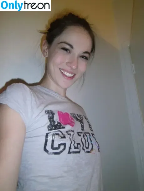 Emily Grey nude photo #0211 (Emilygrey_ / emilygreyunderway)