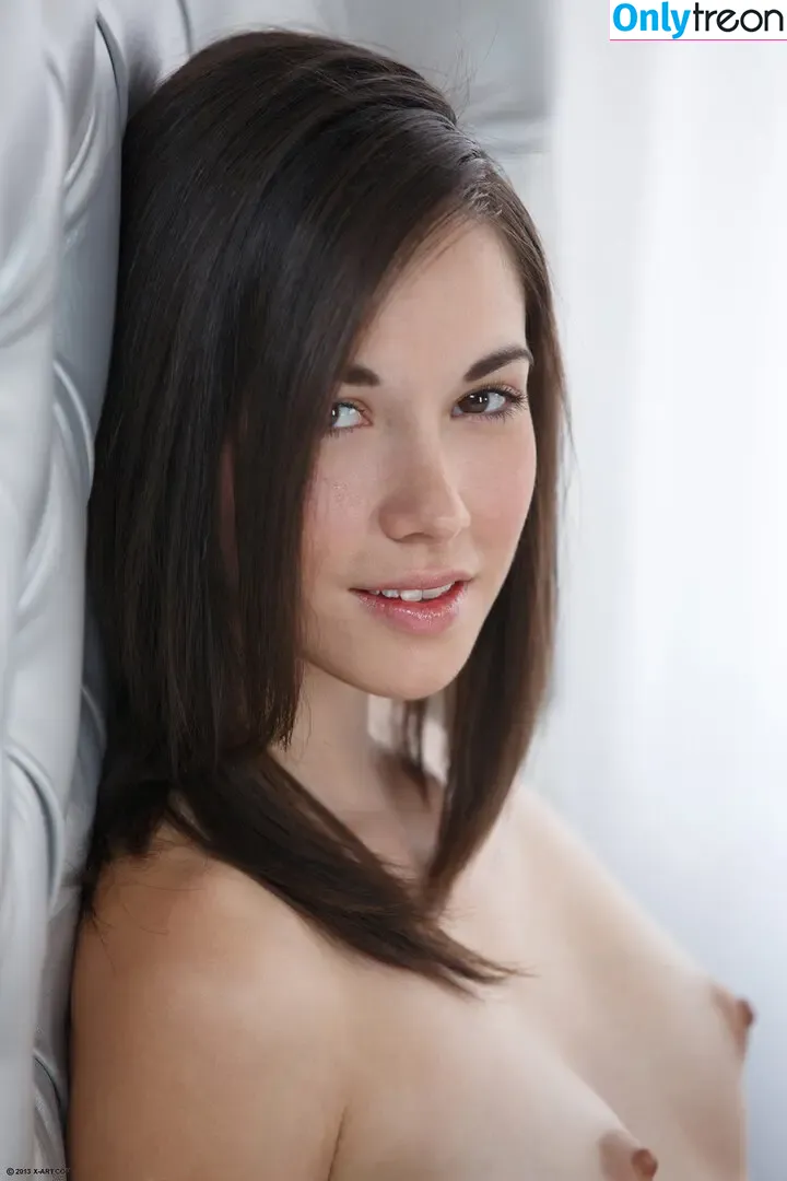 Emily Grey nude photo #0870 (Emilygrey_ / emilygreyunderway)