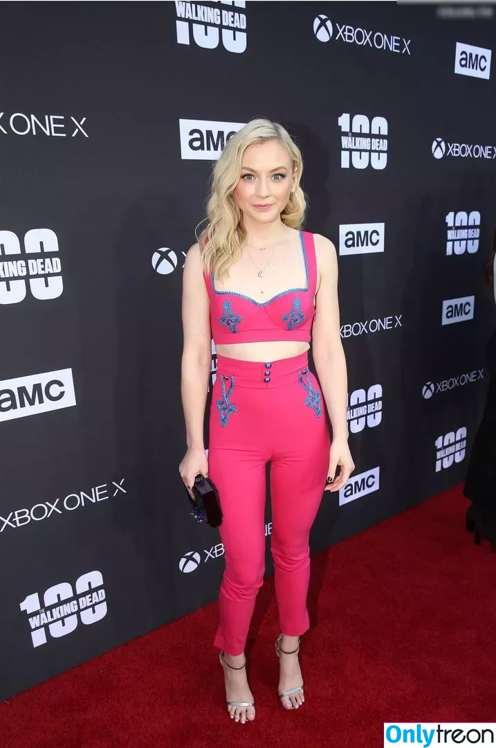 Emily Kinney nude photo #0100 (emmykinney)