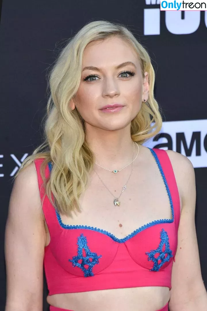 Emily Kinney nude photo #0115 (emmykinney)