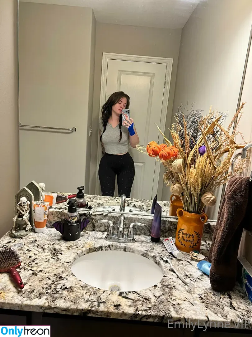 Emily Lynne nude photo #0900 (MyFreeCams / theemilylynne / themilylynne)