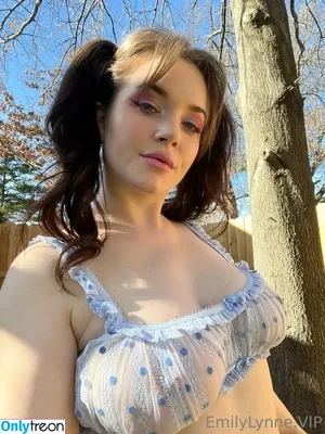 Emily Lynne / MyFreeCams / theemilylynne / themilylynne nude photo #1946