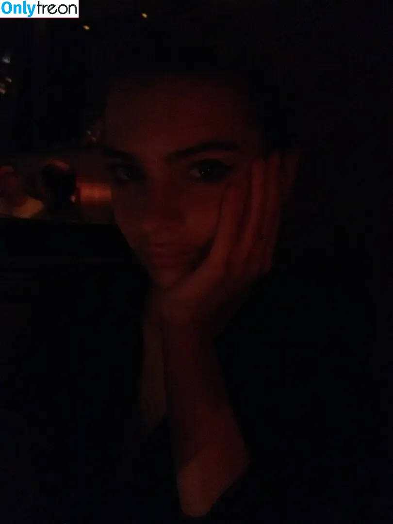 Emily Ratajkowski nude photo #3608 (emrata)